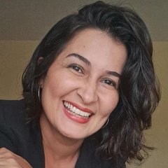 Karen Colares, professora do curso Teologia e Bíblia